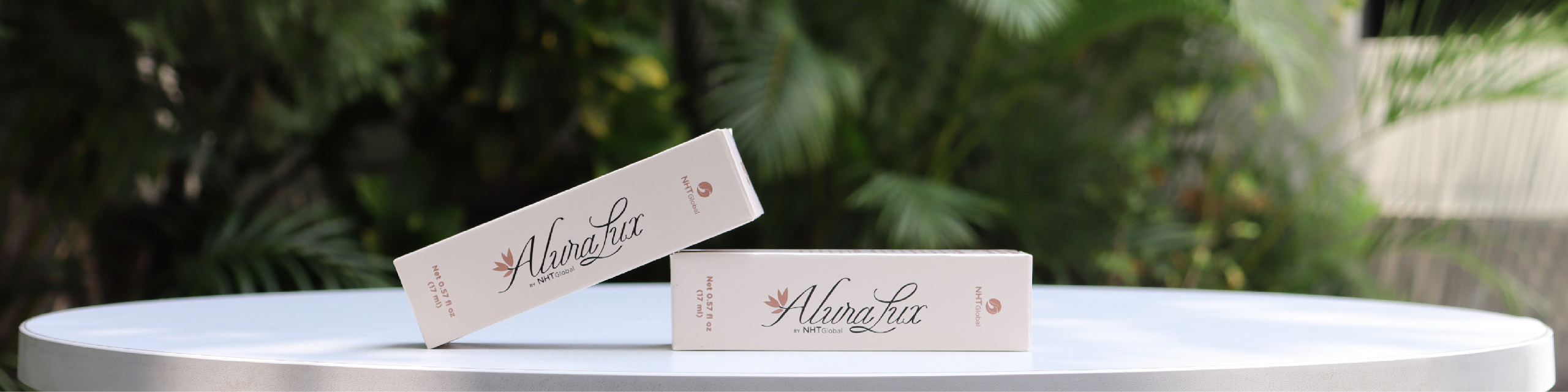 Alura Lux Intimacy Enhancement Gel β Alura Lux Intimacy Enhancement Gel β Alura Lux paraben-free gel β close-up